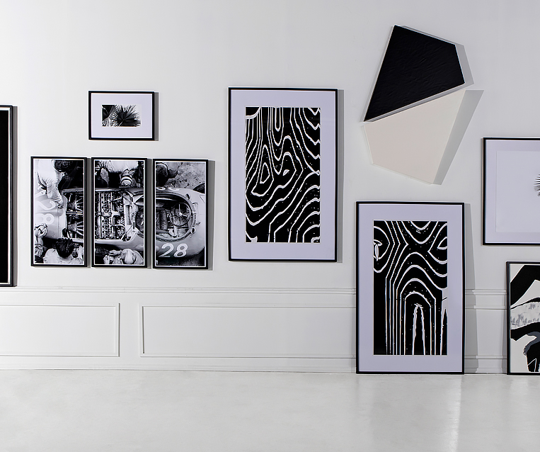 Tranh Reagan Hayes - Black & White Canvas